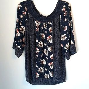 Signature Studio women's blouse